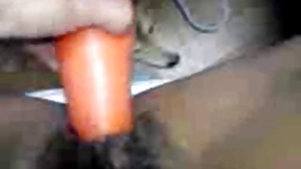 Perra pelirroja follada en ambos agujeros